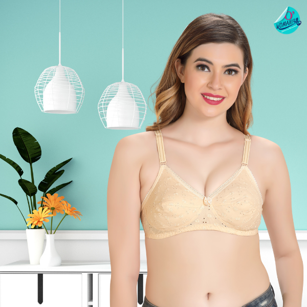 model wearing hakoba chikan bra front view