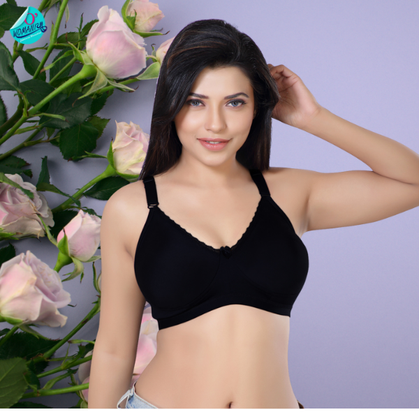 black tshirt bra in d cup front view